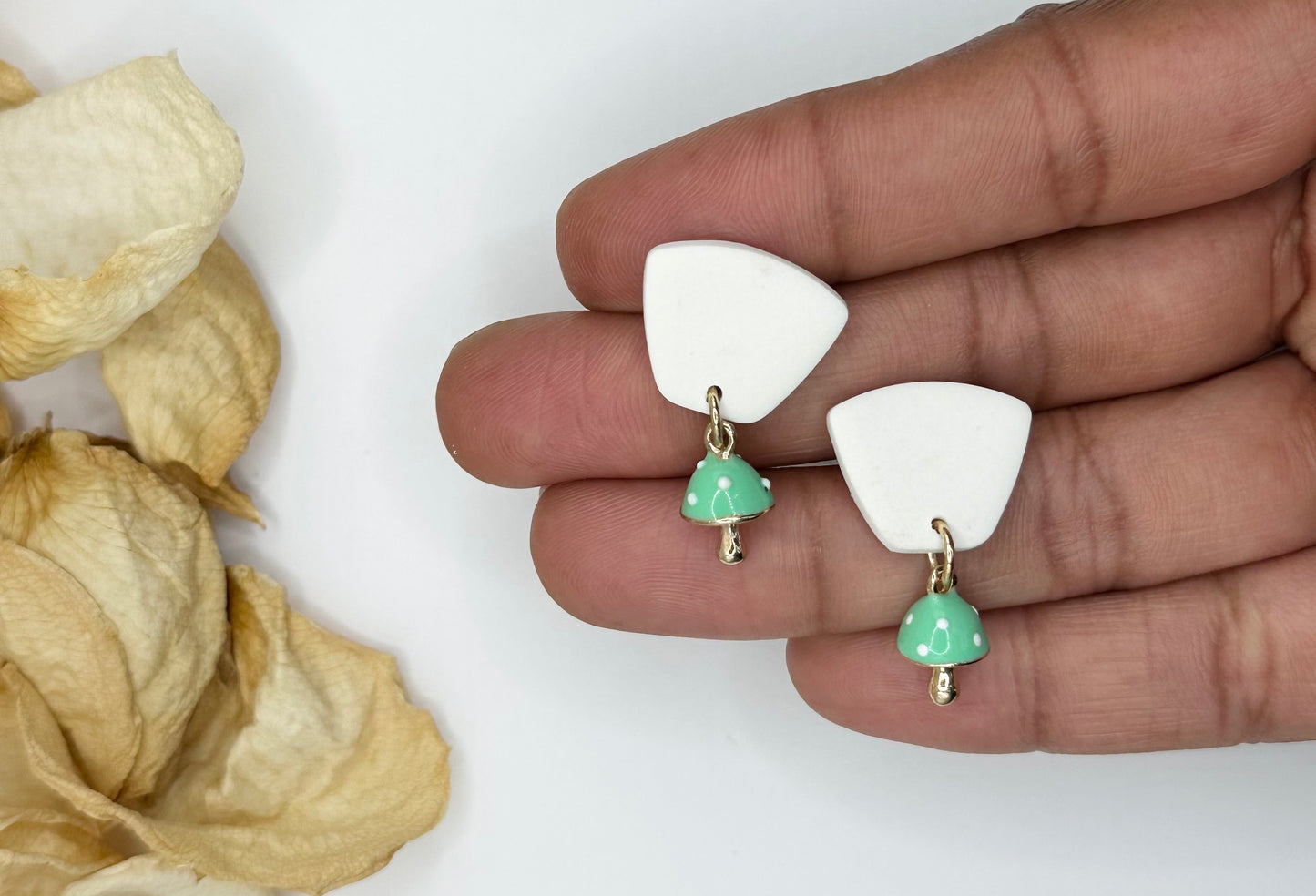 Mushroom Studs